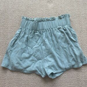 Vestique green linen shorts! Size small. Just need some ironing 💚